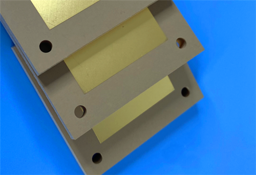 Aktueller Firmenfall über Eine 2-Schicht-Wangling-TP440-Hochfrequenz-PCB für miniaturisierte Antennenanwendungen